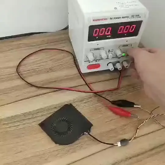 Корпусный вентилятор Delta AFC0912DB