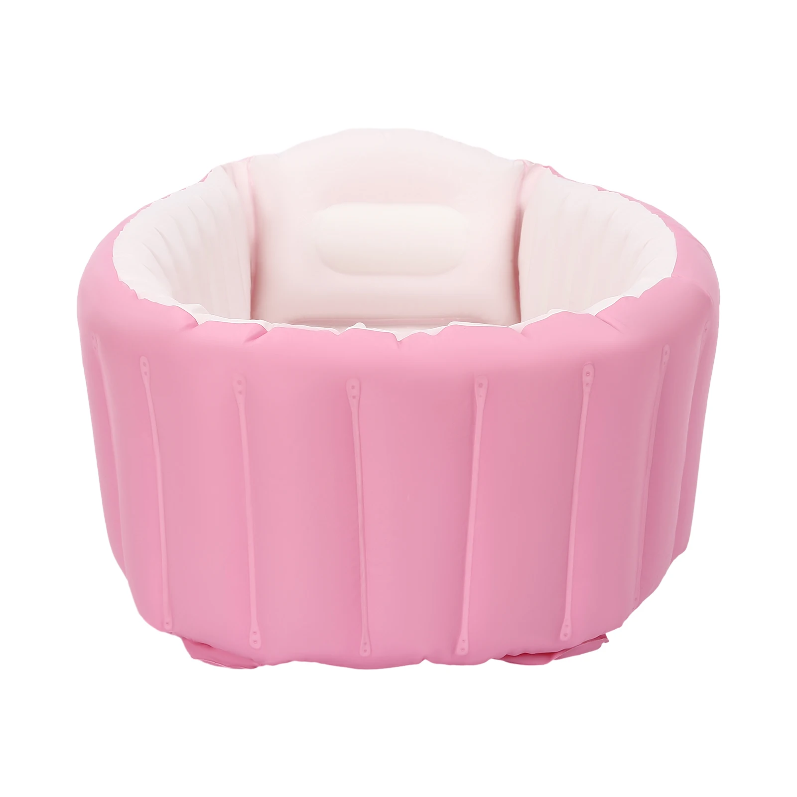 Intérieur spacieux de la baignoire bébé