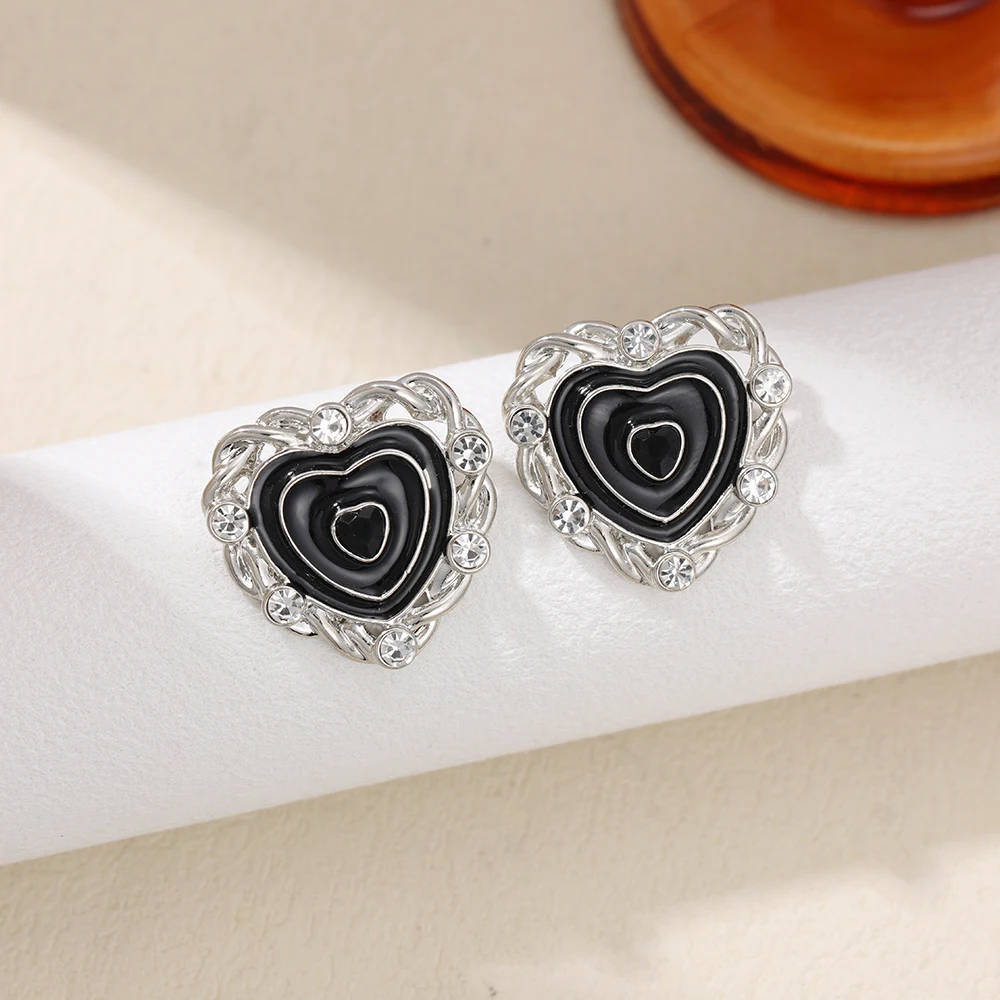 Twisted Winding Heart Stud Earrings for Women Silver Color Sparkle CZ Zircon Big Ear Studs Temperament Ear Jewelry Pendientes