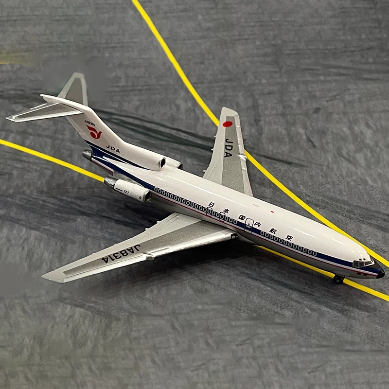 

Scale 1/400 Japan Airlines B727-100 Airplane Miniature Diecast Alloy Model Aircraft Souvenir Collection Gift Toys For Boy