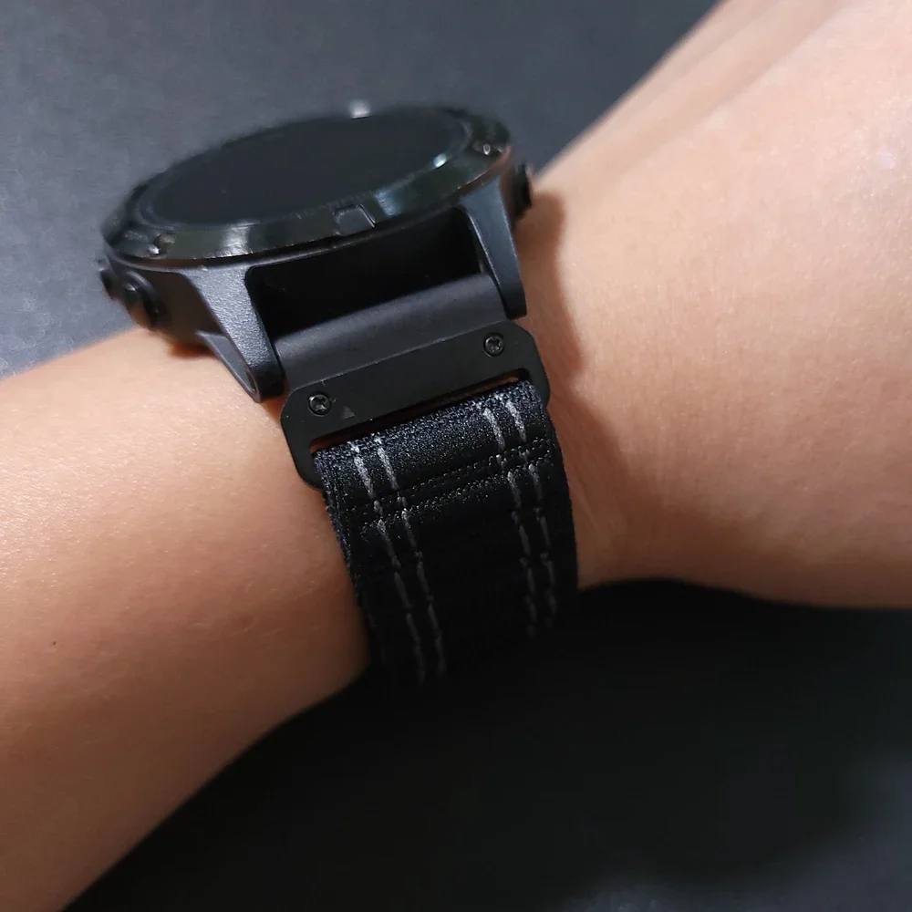 QuickFit Sports Nylon Loop Strap - Universal 22mm/26mm Watchband