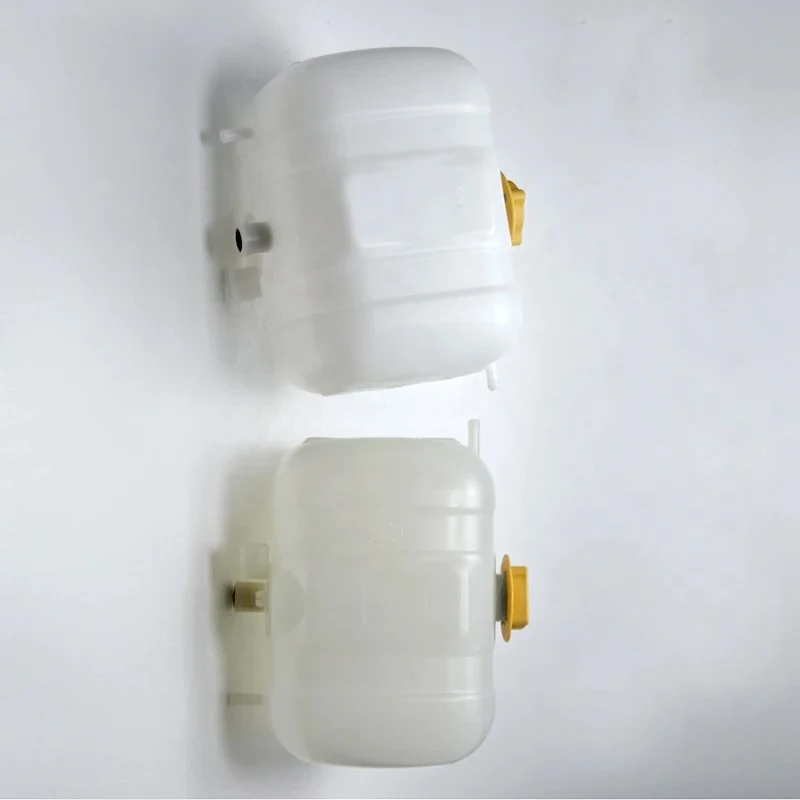 Coolant Tank For VOLVO 17214674 110333366 11110410 15047209 17214676 11110211 4804536 Coolant tank
