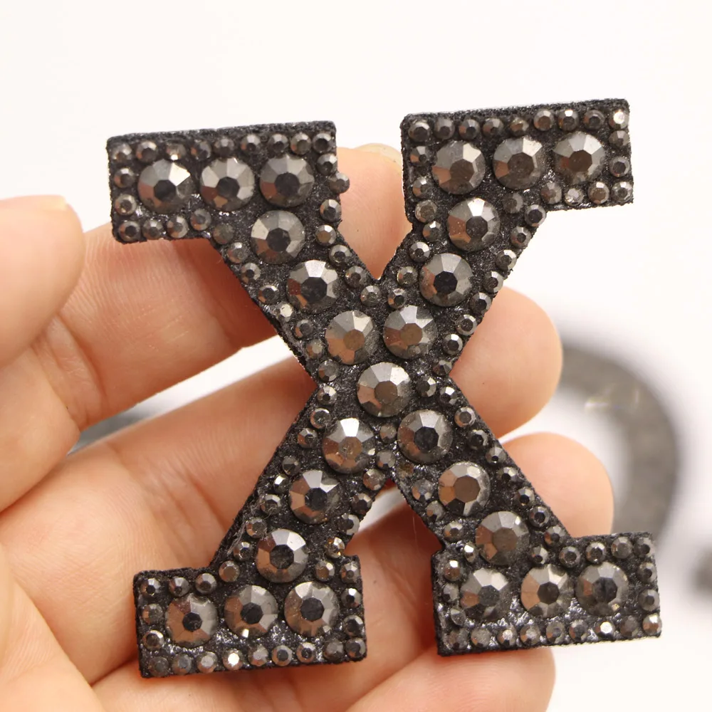 1PC A-Z Aufbügeln Schwarz Strass Englisch Buchstaben Patches Hochzeit Kleidung Handwerk DIY Party Handwerk NähenPersonalisierte Buchstaben Patches – Detail 26