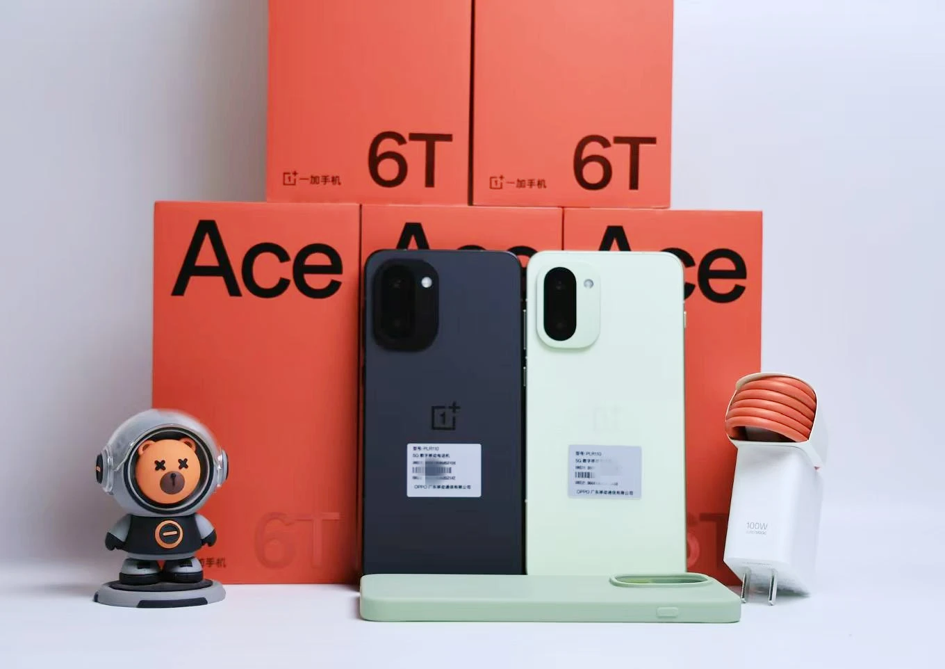 NEW OnePlus Ace6T 5G Unlocked Snapdragon8 Gen5 6.83 inch AMOLED 165HZ 8300mAh SuperVOOC100W Charge 50MP Google ColorOS16 ACE 6t