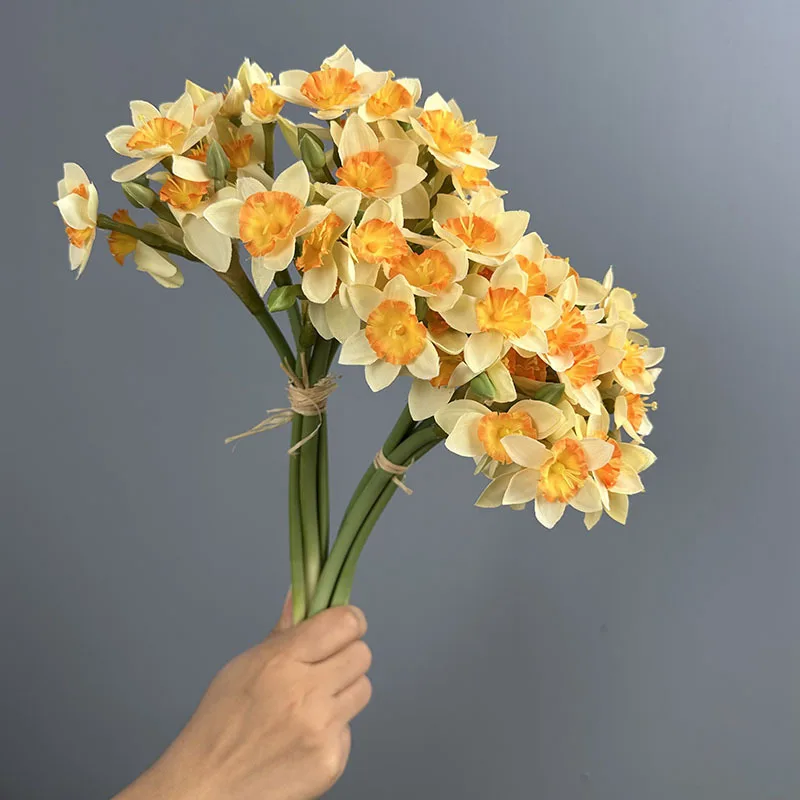 1/4/6 Stück Simulationsblumen Hochzeit Weiße Narzissen Hallendekoration Seiden-Kunstblumen Künstliche 5 Zip-Tie-Narzissen-Sträuße
