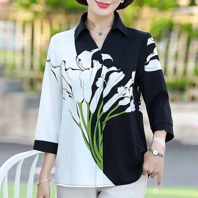 2023 Summer Fashion Trend Temperament Elegant V-neck Flower Print Commuting Simple Casual Loose Versatile Three Quarter Shirt