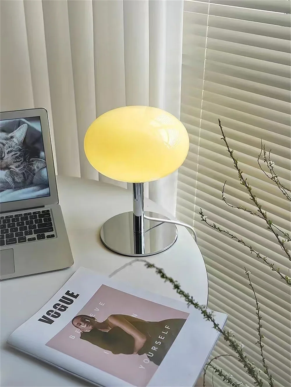 Description Picture 3 of itemNordic Simplicity Lollipop Glass Table Lamp Room Bedroom Study Simple Atmosphere Retro Standing Lamp Home Decor Reading Light