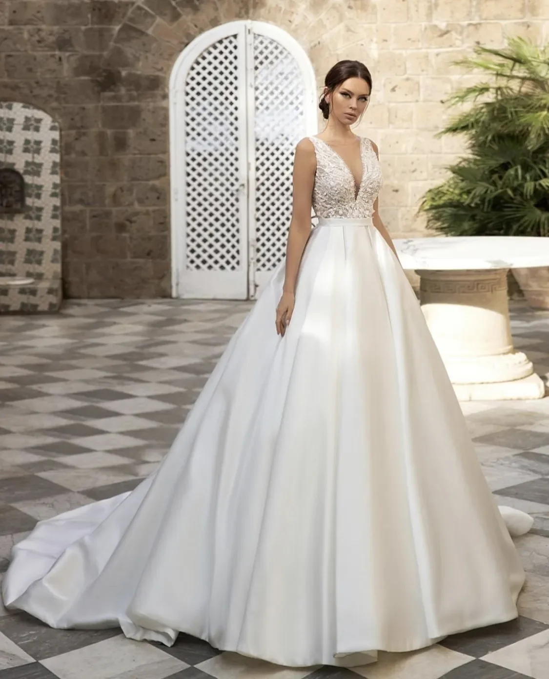 abiti-da-sposa-scollo-a-v-pulsante-serbatoio-appliques-di-pizzo-perline-con-paillettes-lunghezza-del-pavimento-in-raso-sweep-train-abito-da-sposa-vestido-de-novia