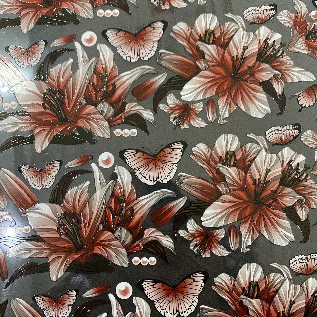 

1 Loop butterfly and lily red flower Shiny PET Tape