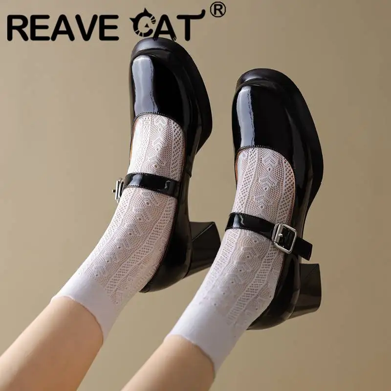 

Женские брендовые туфли-лодочки REAVE CAT, весенние однотонные офисные туфли мэри джейн из натуральной кожи на блочном каблуке 5 см с ремешком с пряжкой и круглым носком