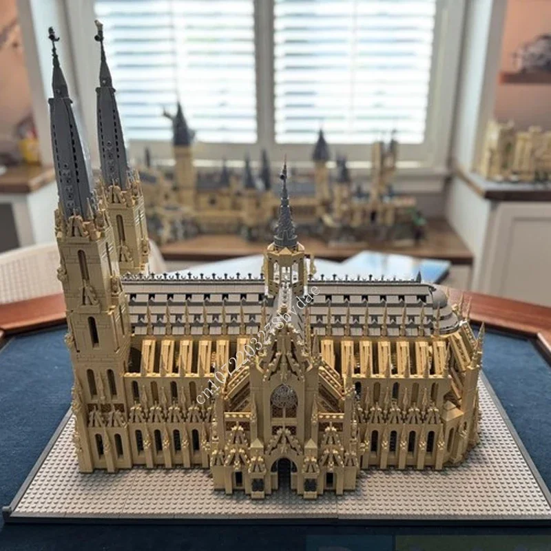 5698PCS 쾰른 대성당 MOC 창의적인 스트리트 뷰 모델 빌딩 블록 건축 DIY 교육용 조립 모델 장난감 (다양한 연령대용)