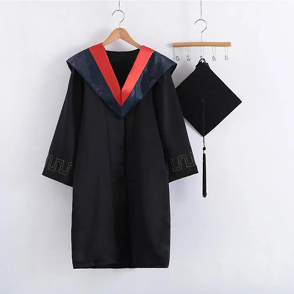 

1 Set Graduation Gown Hat V Neck Loose Fine Knitted Graduation Uniform Festive Touch Bachelor Academic Dress Student Supplies
