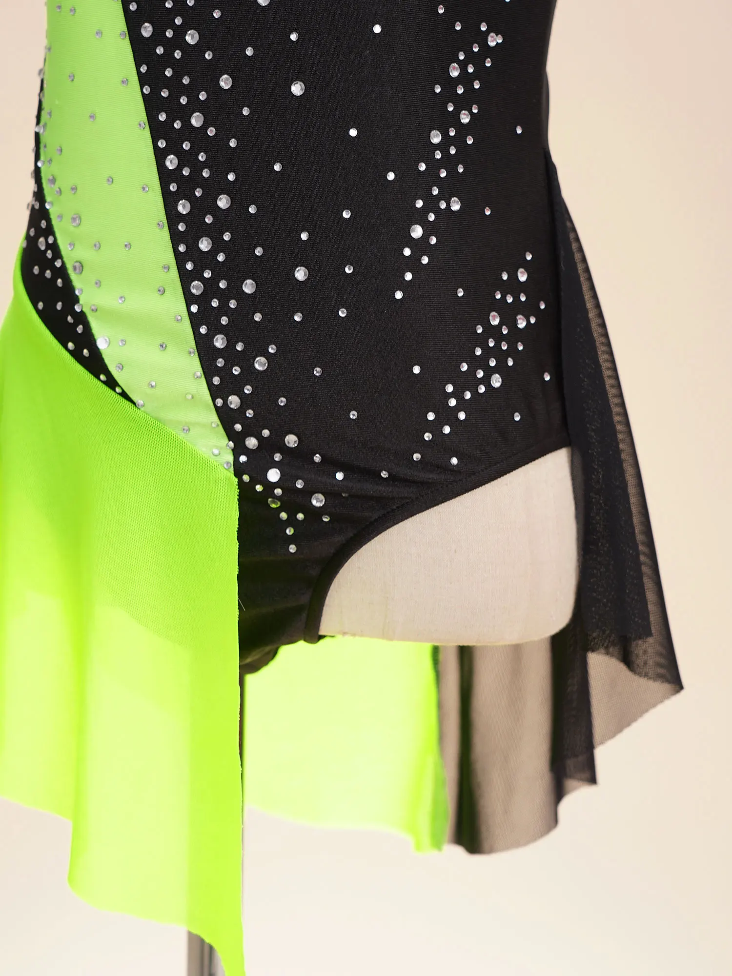 Figure Skating Dress for Kids Girls Performance Costumes Rhinestone Mesh Splice Ballet Dance Dresses Gymnastics Leotards