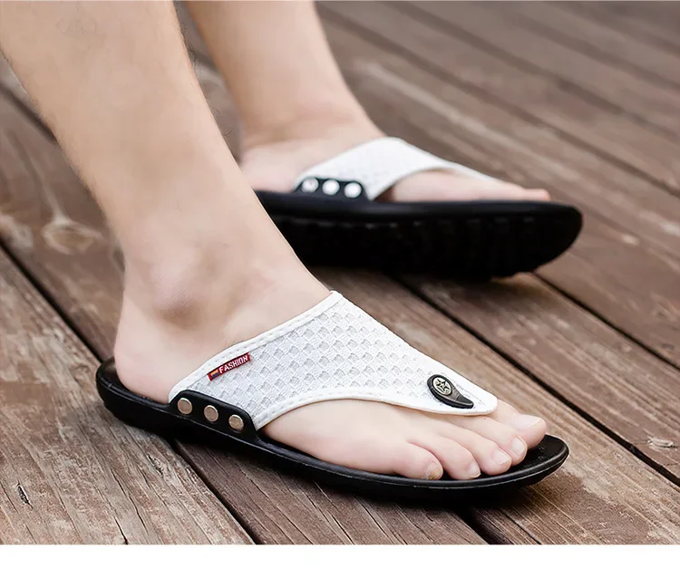 MAEDEF Slippers Summer Flip Flops for Men Beach Slippers Casual Sandals Comfortable Shoes Non-Slip Bathroom Shoes Men Slides