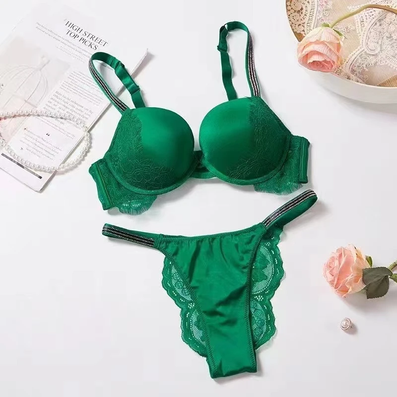 

VICTORIA’S Style Bra Set Woman's Lingerie Set Five colours available Includes bra and panties Size: 75B 75C 80B 80C 85B 85C