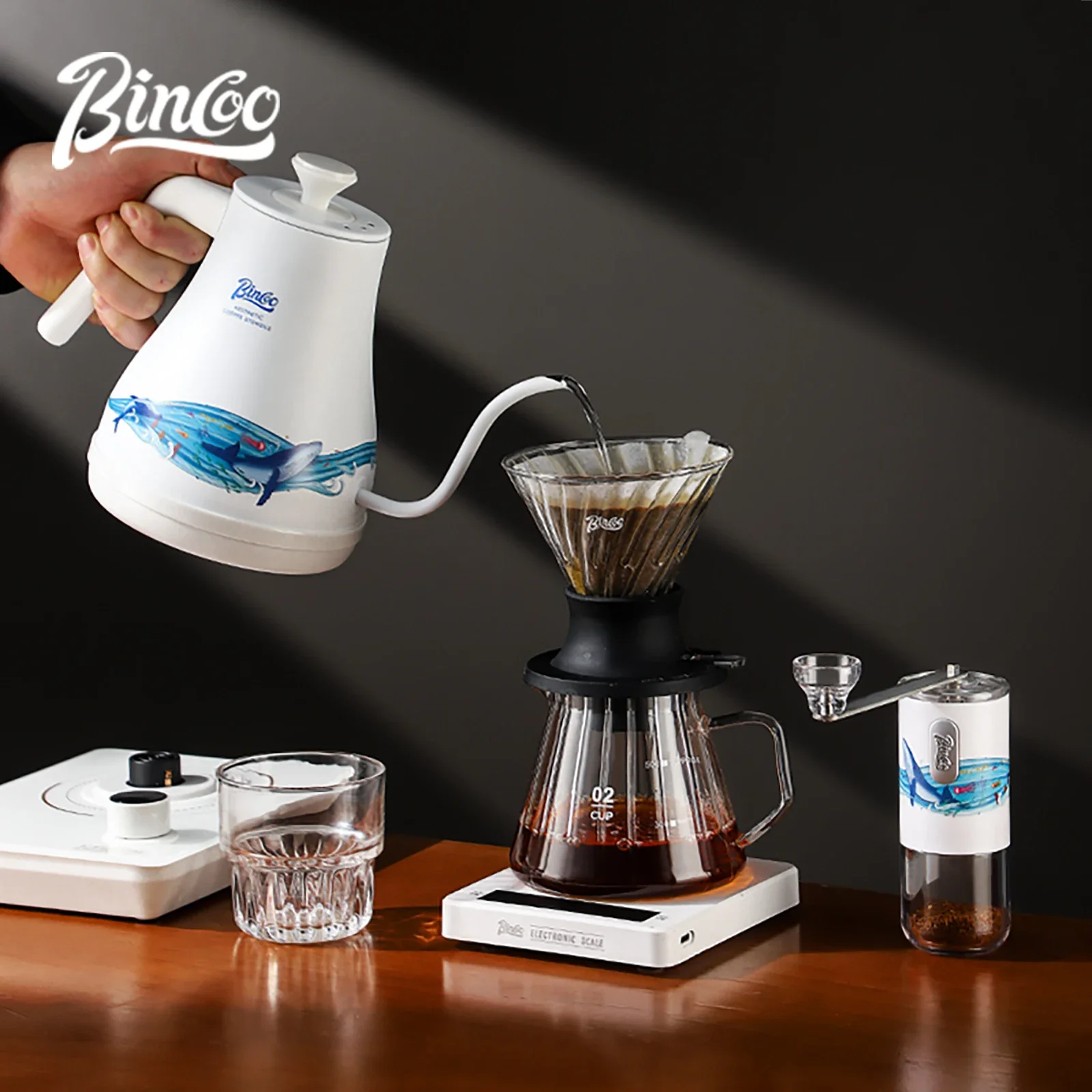 BINCOO Hand Brewed Coffee Pot Electric Kettle Intelligent Temperature Control Gooseneck Pot Household Tea Pot Barista Tools 800W