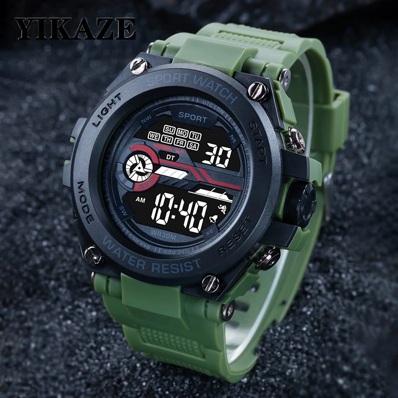 YIKAZE Retro Men's Watch: Classic Luxury, Quartz, Big Dial, Leather Strap, Date Function, Military Style.