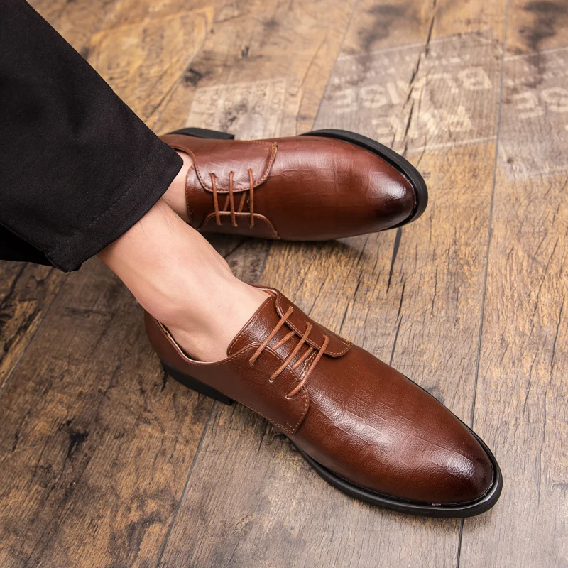 

2024 Leather Shoes Casual Business Men's Formal Tennis Shoes Soft Leather Knight Designer Style Shoes