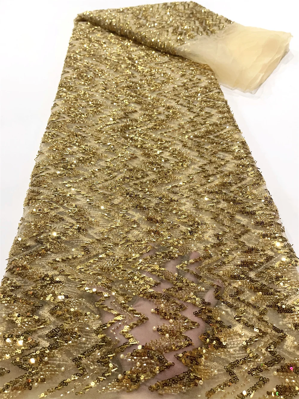 

2023 Luxury French Tulle Net Lace Elegant Sequins and Beads African Nigerian Embroidered Lace Fabric for Sewing FJ78TB