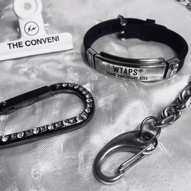 ダブルタップス WTAPS レザー ブレスレット バングル リストバンド ダブルタップス WTAPS レザー ブレスレット バングル リスト