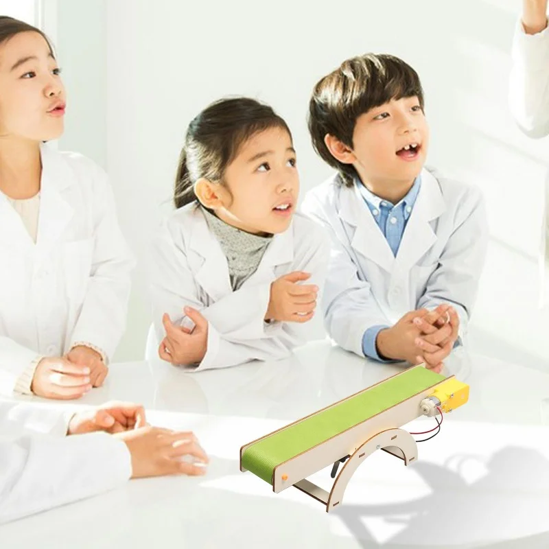 Creative Self-Assembly Conveyor Belt Kit for Kids - Educational STEM Building Project for School and Home