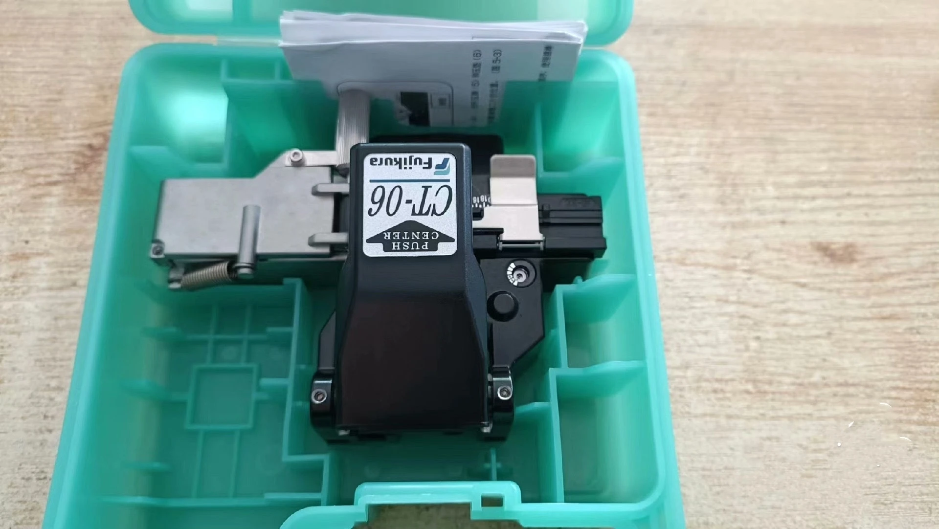 Fujikura CT-06 Precision Fiber Optic Cleaver - Single Fiber Cleaver With Long Blade Life