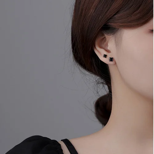 Orecchini Cuore E Stella Senza Pietre Borchie Argento Nero Punk 2 Paia Orecchini Gotici Borchie - Acciaio Inox Argento E Nero Per Uomo E Donna Borchie Acciaio Sterlina Oro
