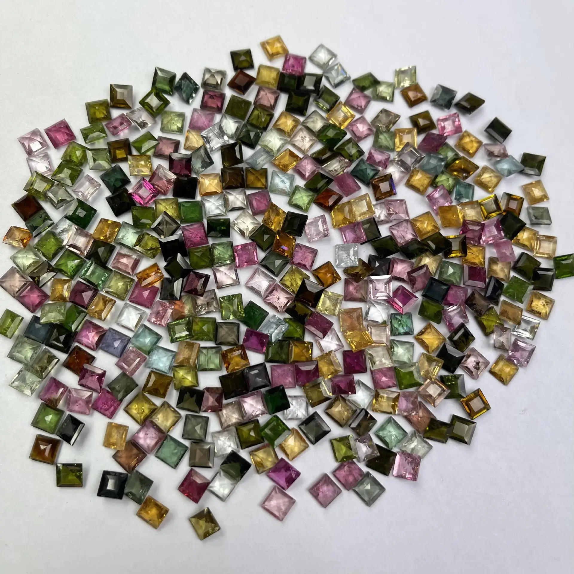 

Wholesale 10pcs/lot Mixed Natural Multi Tourmaline Bead Cabochon 5mm Sqare Cushion Brilliant-cut Gemstone Ring Face
