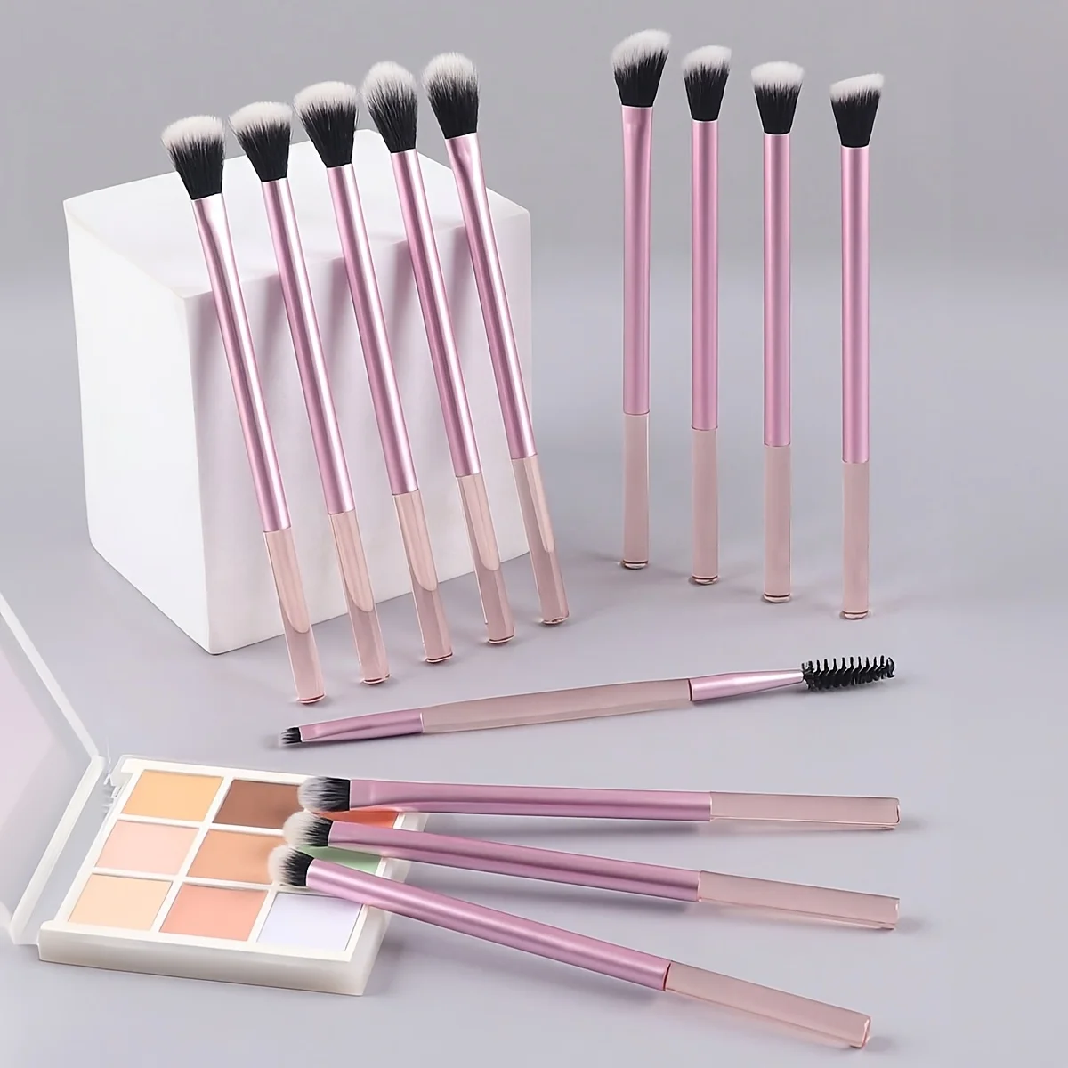 Set di 13 Pennelli Professionali per il Trucco, Morbidi Pennelli per Viso e Occhi per Fondotinta, Correttore, Ombretto, Sfumatura e Illuminazione - immagine 2