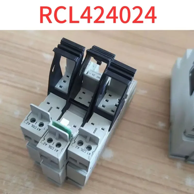 

Second-hand Relay RCL424024