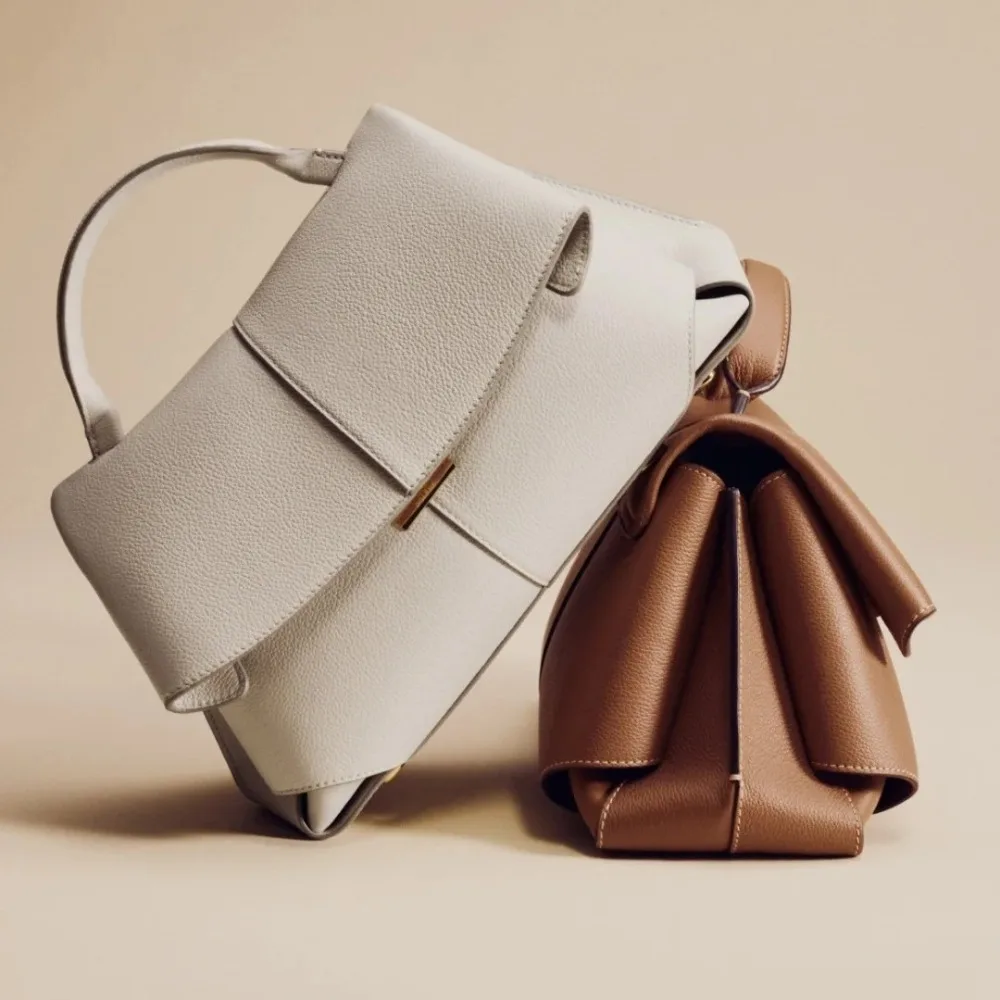 Leather Fashion Smile Bag with Wrinkle Design, Single Shoulder Commuter Handheld Cross Shoulder Women's Bag Storage