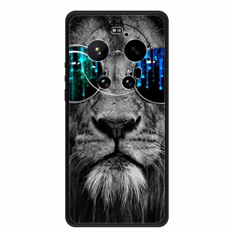 Luxury Soft Silicone Protective Cover with Sci-Fi Style