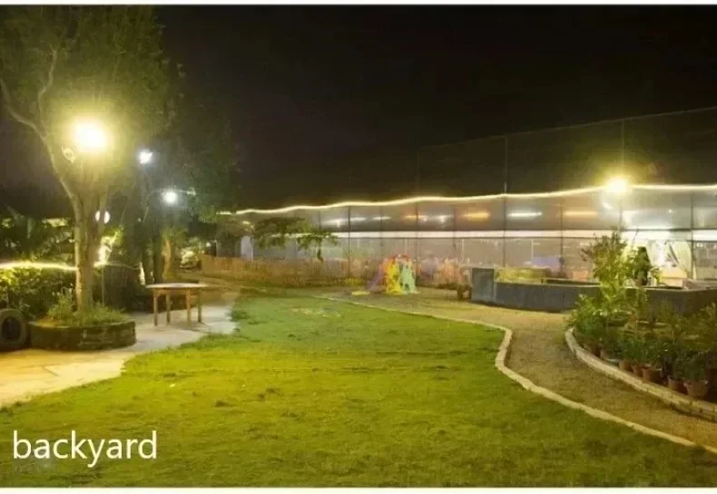 New Solar Lamp Outdoor Sunlight Motion Sensor 8m Remote Control Solar Focus Wall Street Light Waterproof External Solar Lamp