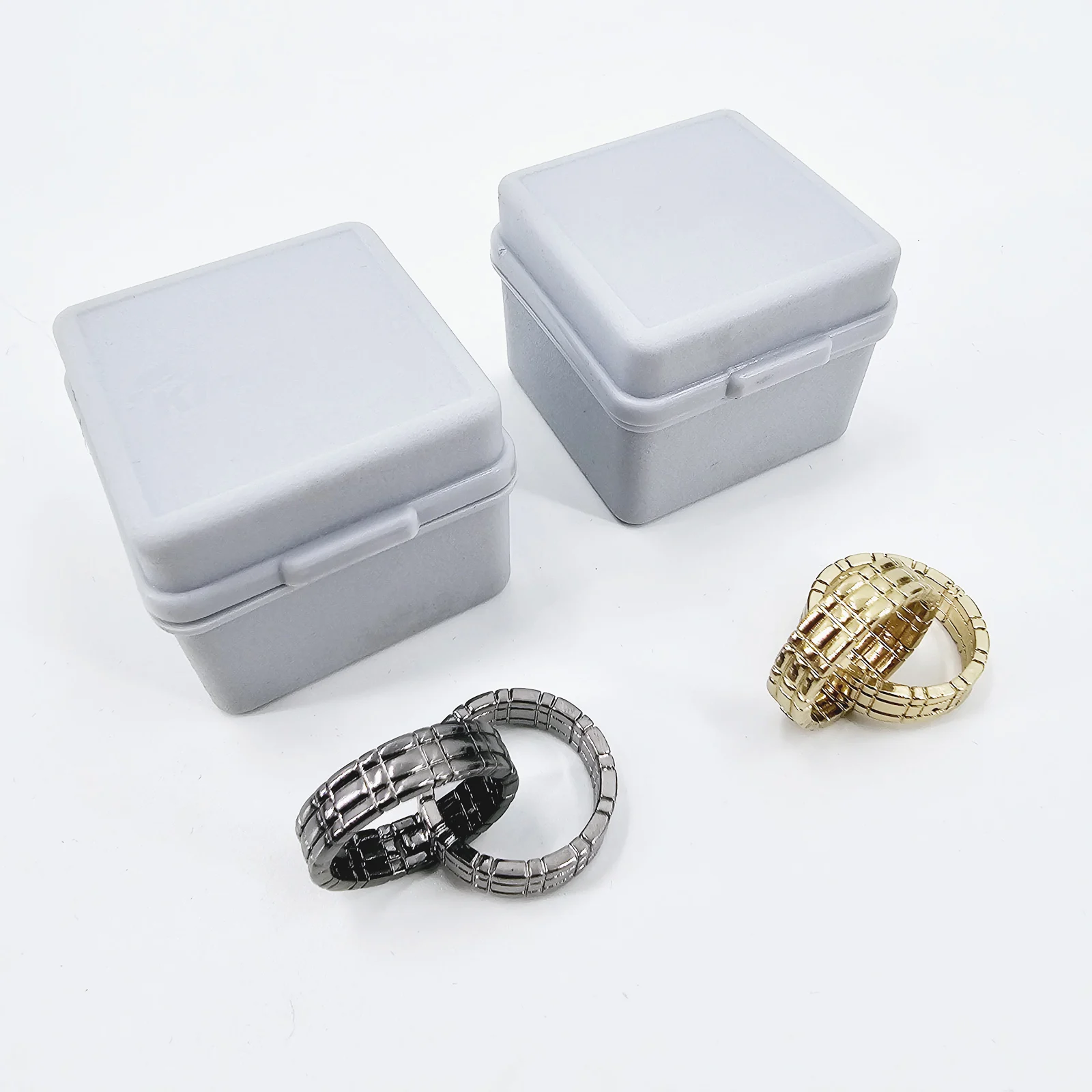 Gold Color Himber Ring - Magic Trick Prop