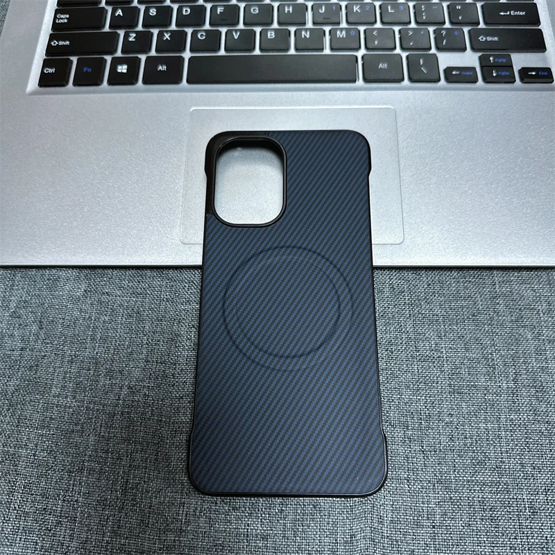 Carbon Fiber Magnetic Wireless Charging Slim Protective Phone Case
