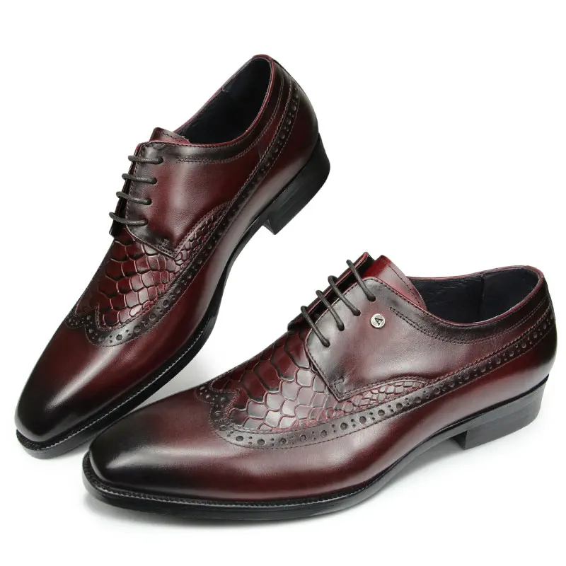 

Derby Brogue Men Dress Shoes Social Office Crocodile Pattern Lace Up Carved Shoe Handmade Decorative Nail Rubber Bottom Footwear