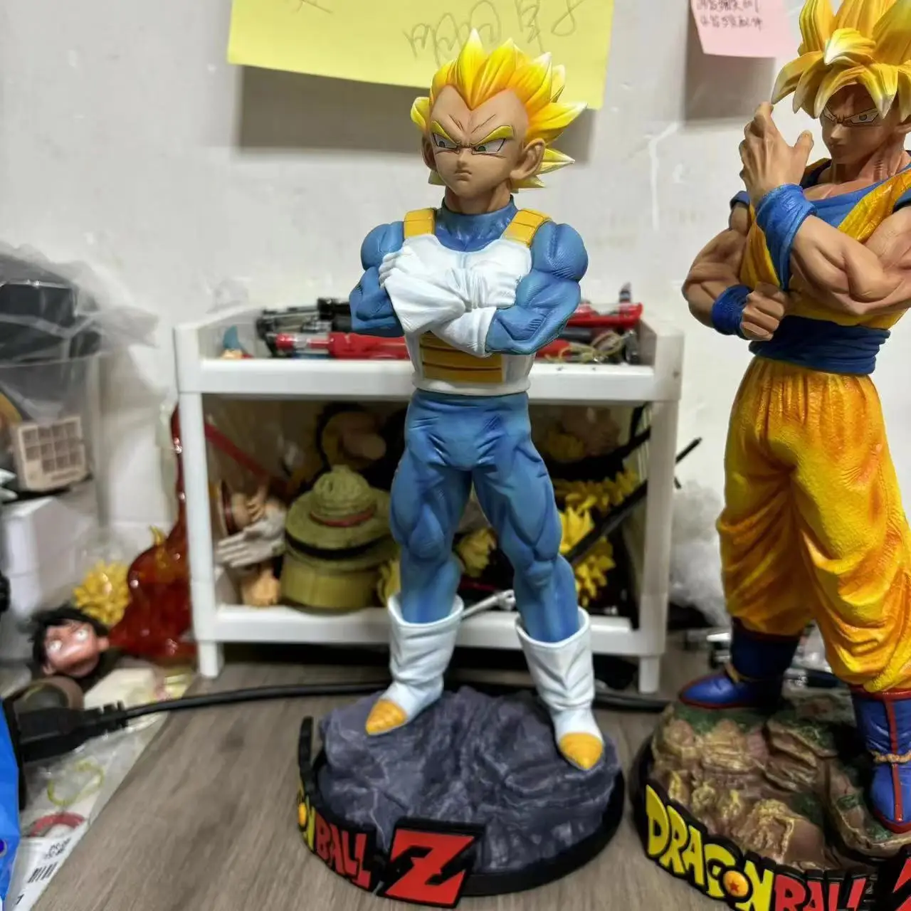 Dragon Ball Z Figure Vegeta Vs D'or eezer Résine MRC et XCEED 300 MM Dragon Ball Z Figure Vegeta Vs D'or eezer Résine MRC et XCEED 300 MM