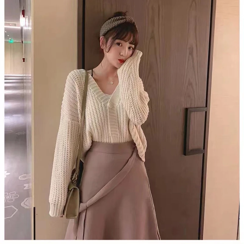 New Autumn Winter Fashion Women's Cardigan Long Sleeve Sweater Elegant Single-breasted Knitwear Short Solid Color Jacket