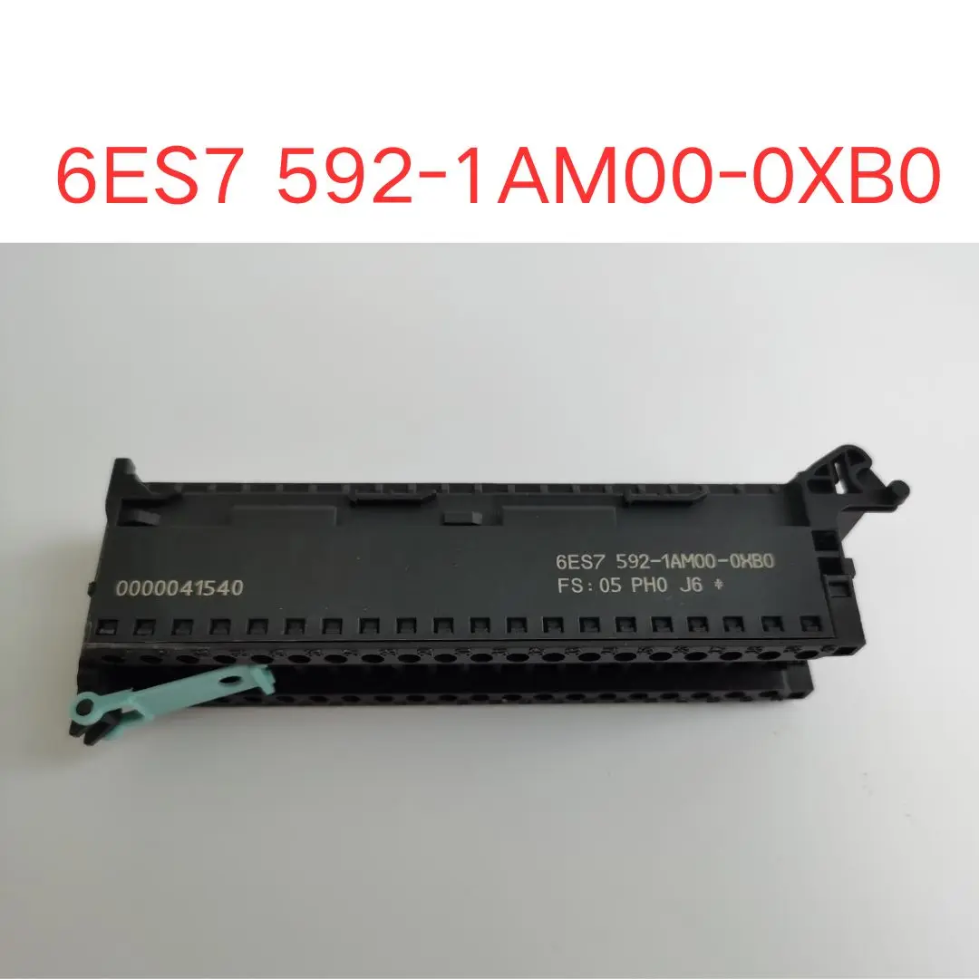 

Совершенно новый 6ES7 592-1AM00-0XB0 Модуль PLC, 40-контактный передний разъем, Клеммная колодка, быстрая доставка
