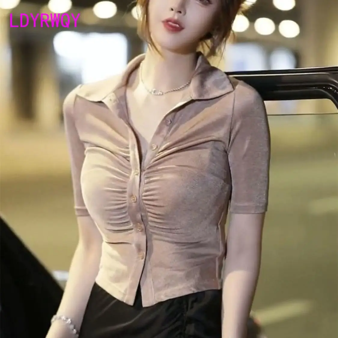 

Temperament pleated polo collar shows slim short sleeve shirt women's summer 2022 new fashion slim top
