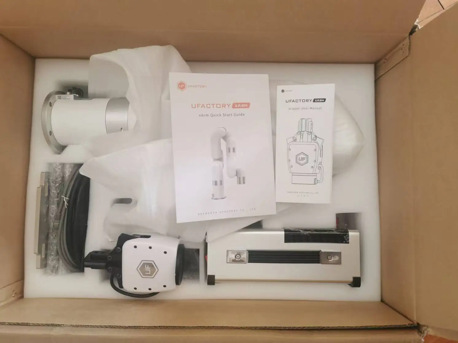 XArm 5-axis / 6-axis / 7-axis robotic arm from UFACTORY Mechanical arm gripper
