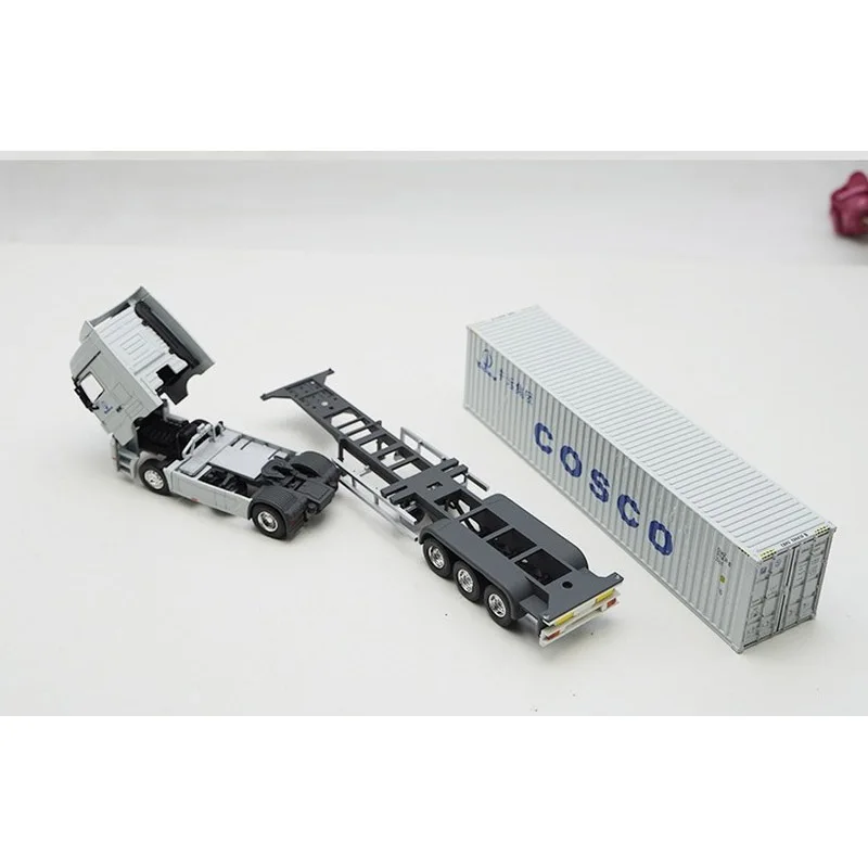 Miniatura Carreta Mercedes Benz Container Esc 1:50 Cosco - R$ 189,99