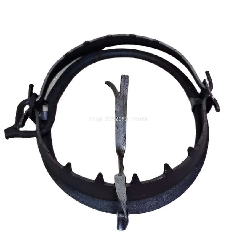Wild dog squirrel fox bobcat vole skunk musk rabbit pest control outdoor metal coil spring trap garden tool Tiktok cockroach |