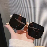 Lunettes de soleil carrées Vintage pour femmes et hommes, à grande monture, de luxe, Design de marque, tendance, UV400, lunettes de conduite 5