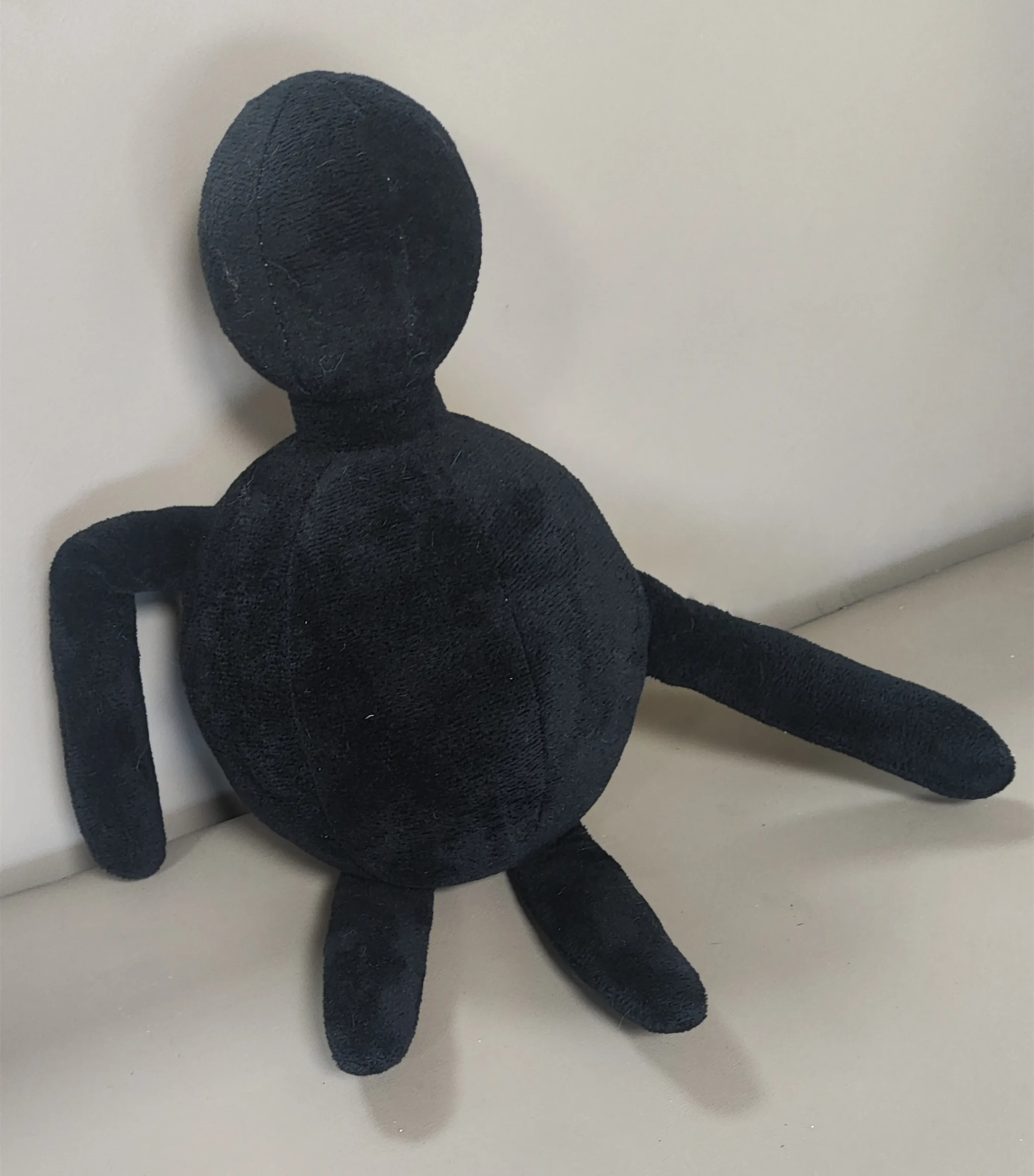 レイモンド-黒人男性のぬいぐるみ、ぬいぐるみ人形、フィギュア人形