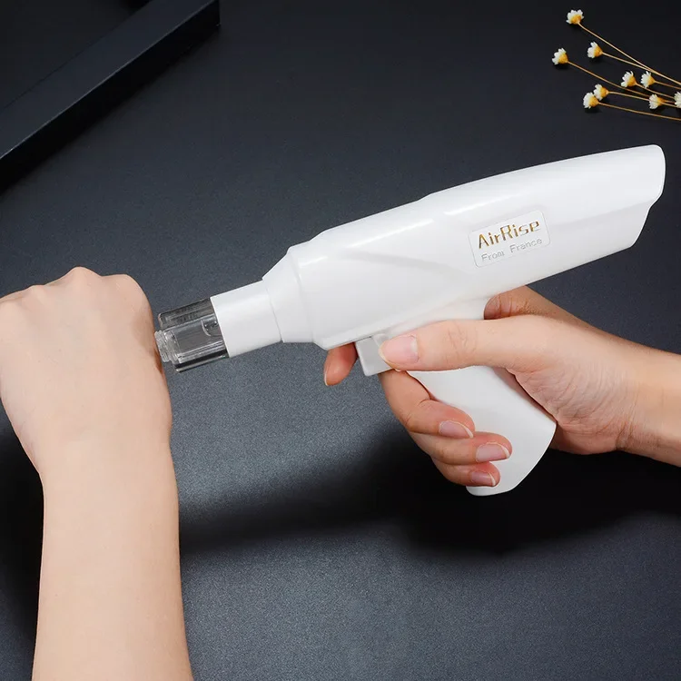 Nano-microcrystalline Water Light Introducer Beauty Salon Needleless Water Light Meterwater Gun جهاز تدليك الوجه Massageger&auml;t