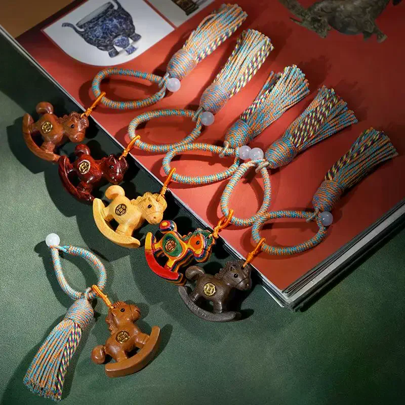 Chinesischer Stil Quasten-Holzpferd-Schlüsselanhänger, traditioneller Handy-Anhänger, Glücksbringer, Cartoon-Autoschlüsselanhänger, Taschen-Deko