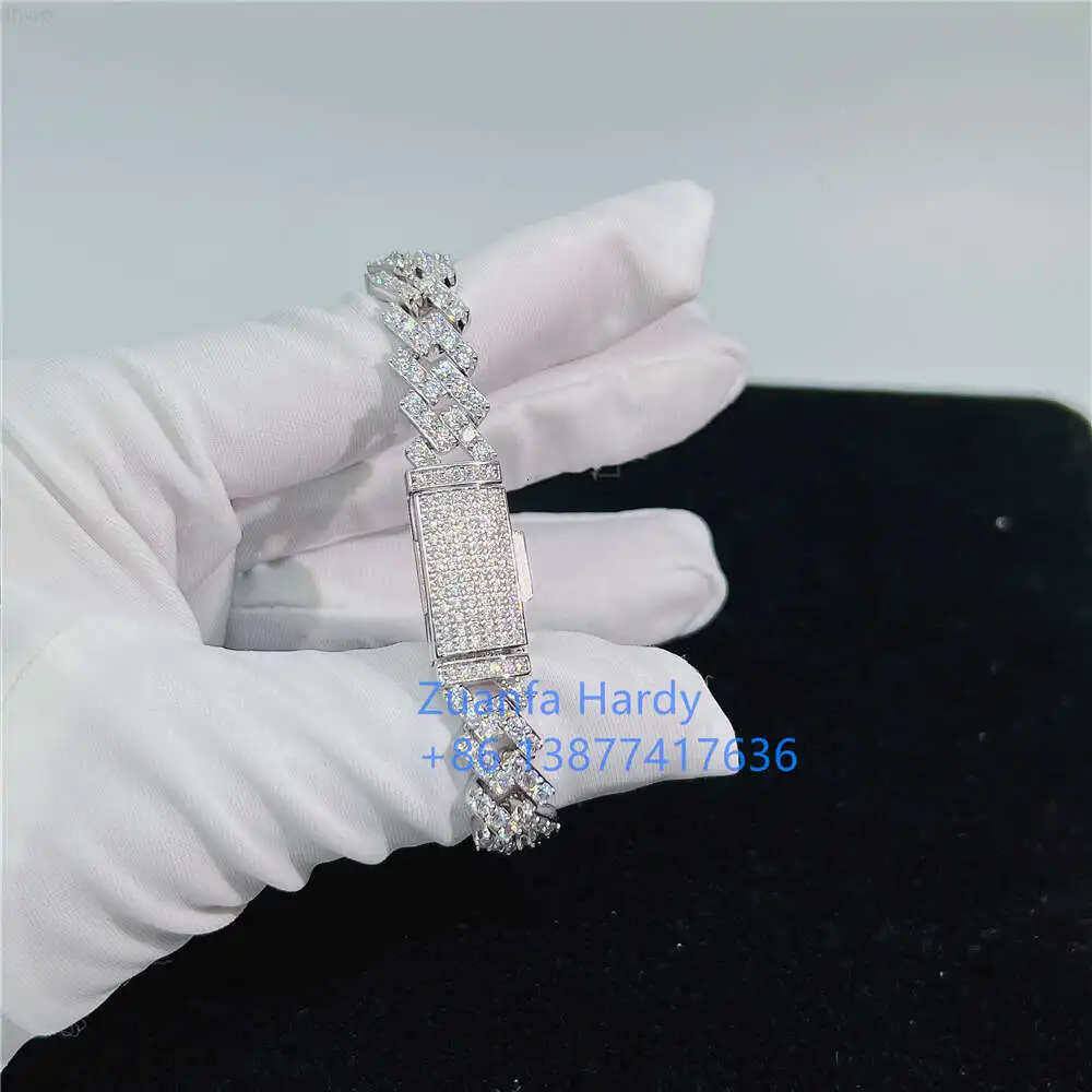

Pass Diamond Tester 8mm Iced Out Hip Hop Vvs1 Moissanite Diamond Miami 925 Sterling Silver Cuban Link Bracelet