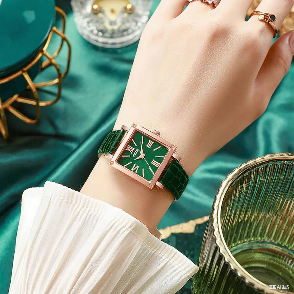 Green Women's Watch Set Fashion Trend Simple Rectangular Dial Quartz Watch Perfect Gift
