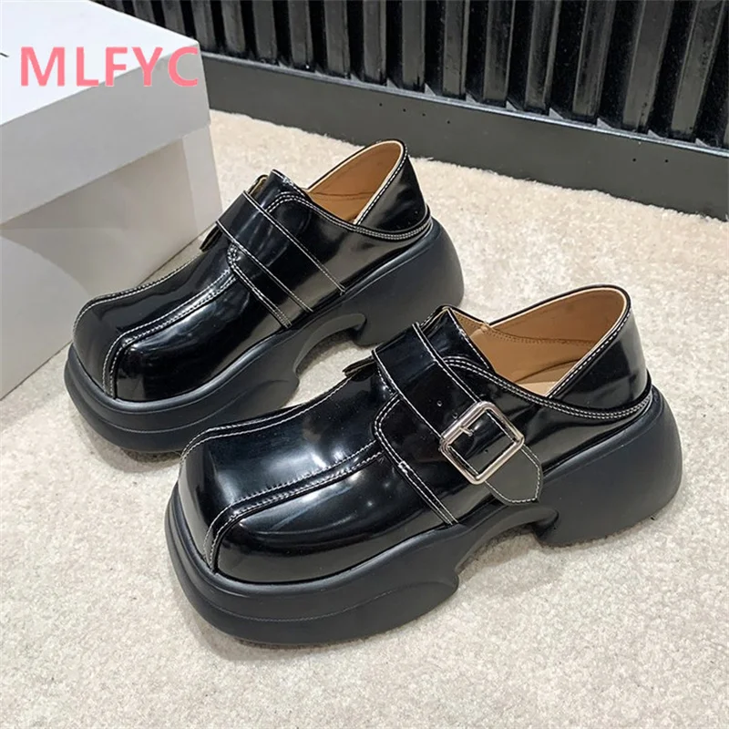 Summer Baotou Sandals for Women 2023 New Versatile ladies Thick Sole Casual Fashion female Shoes Clothing Matching Single Shoes